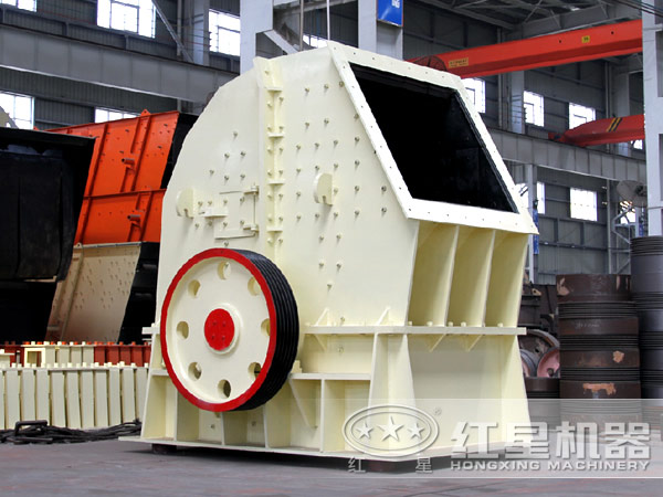 石灰石錘式破碎機 石灰石錘式破碎機