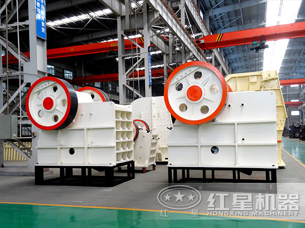 碎石設(shè)備顎式破碎機價格