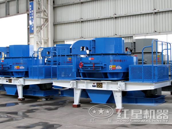 時(shí)產(chǎn)60-90噸制砂機(jī) 時(shí)產(chǎn)60-90噸制砂機(jī)