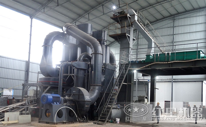 磨粉機現(xiàn)場