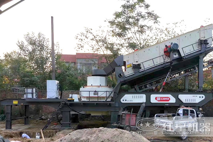 移動(dòng)制沙現(xiàn)場 移動(dòng)制沙現(xiàn)場