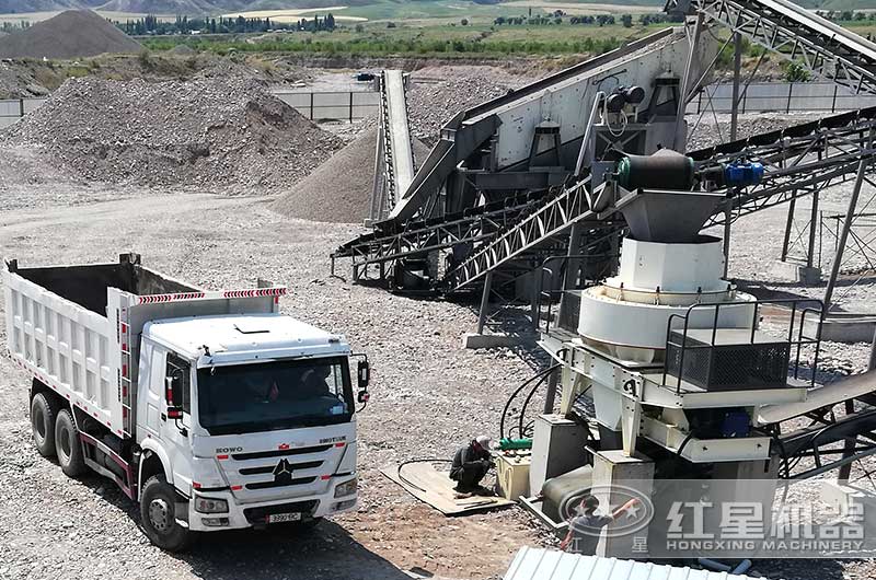 制砂生產(chǎn)現(xiàn)場 制砂生產(chǎn)現(xiàn)場