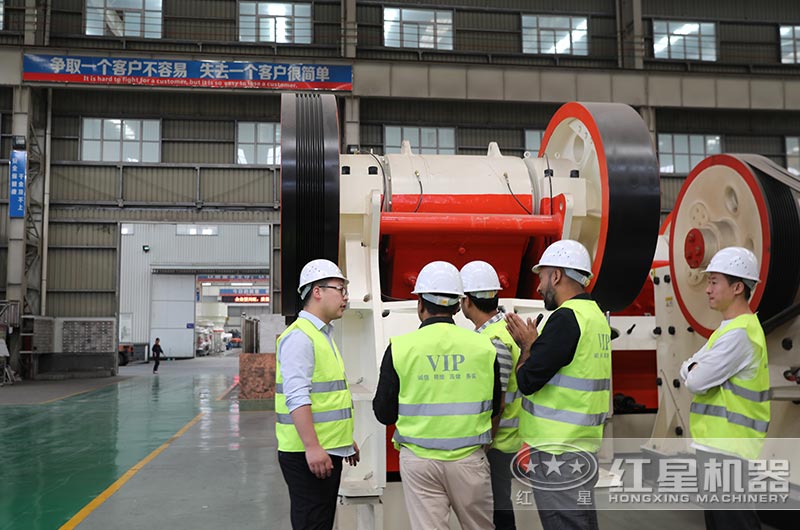 客戶參觀車(chē)間